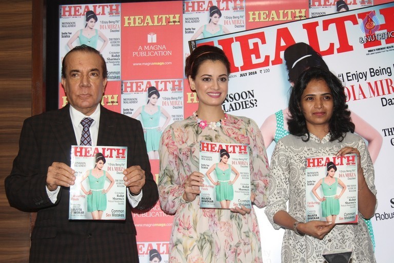 Dia Mirza Unveils Health and Nutrition Magazine Issue - 12 / 34 photos
