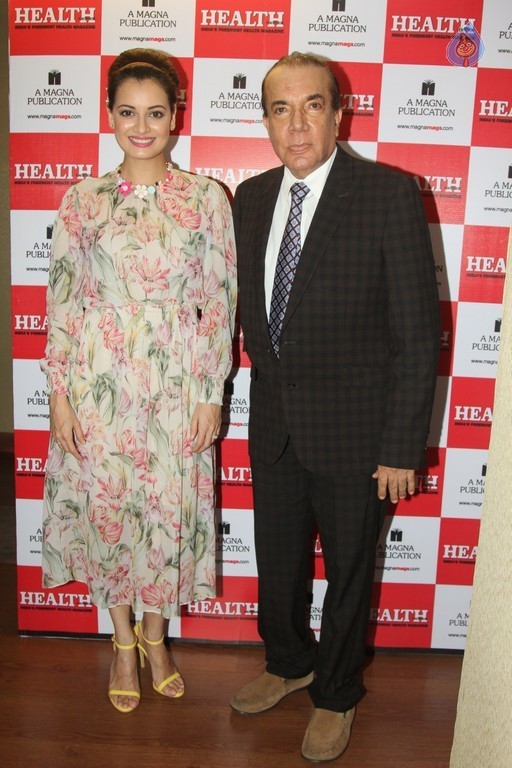 Dia Mirza Unveils Health and Nutrition Magazine Issue - 20 / 34 photos