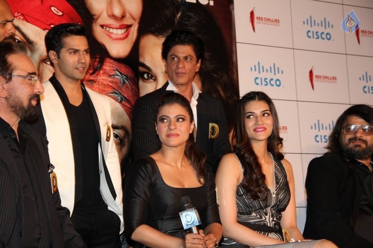 Dilwale Film Trailer Launch - 8 / 84 photos