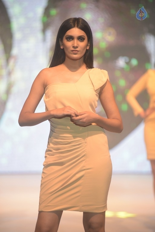 Fashion For Cause Students Of Bandra INIFD - 10 / 21 photos