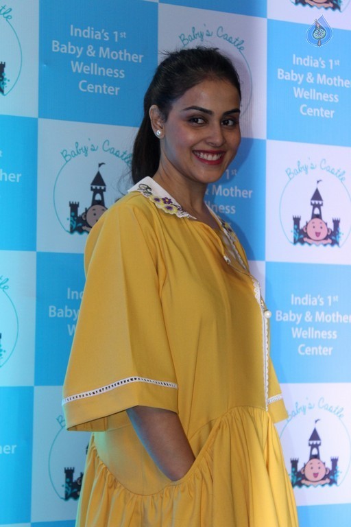 Genelia at Baby and Mother Wellness Centre Launch - 5 / 33 photos