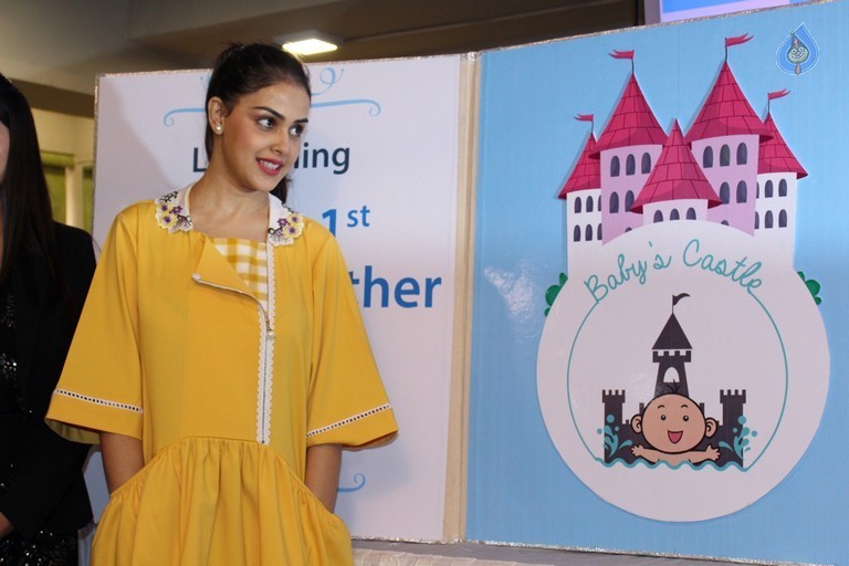 Genelia at Baby and Mother Wellness Centre Launch - 7 / 33 photos