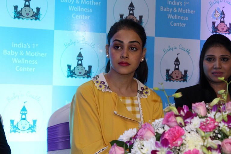Genelia at Baby and Mother Wellness Centre Launch - 11 / 33 photos