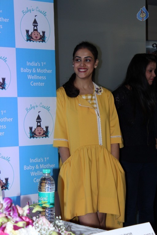 Genelia at Baby and Mother Wellness Centre Launch - 12 / 33 photos