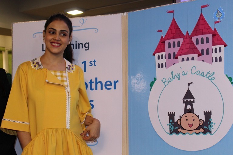 Genelia at Baby and Mother Wellness Centre Launch - 15 / 33 photos