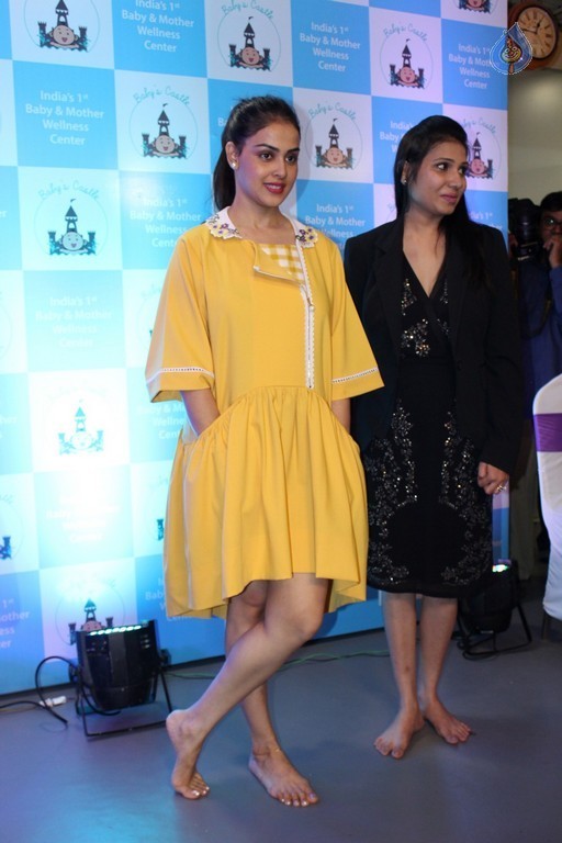 Genelia at Baby and Mother Wellness Centre Launch - 26 / 33 photos