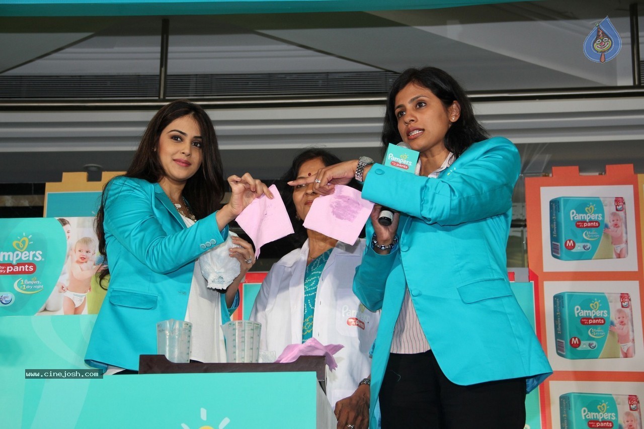 Genelia Promotes Pampers Baby Dry Pants - 2 / 18 photos