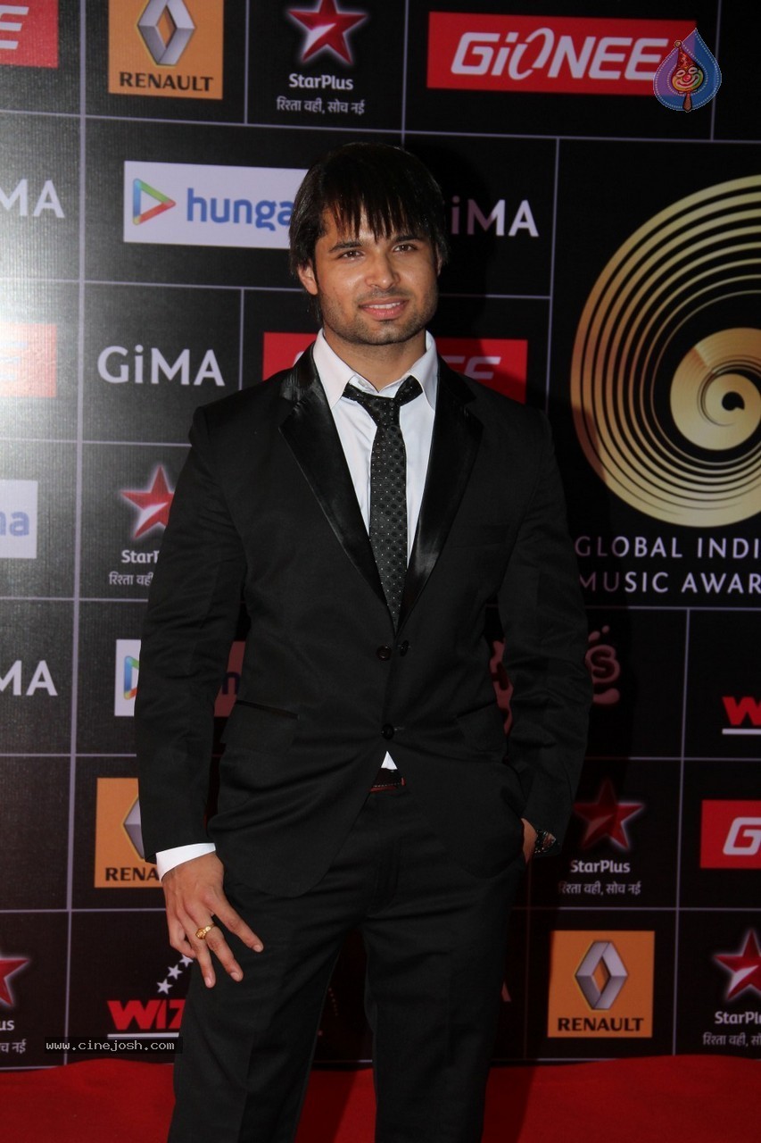 Global Indian Music Awards 2015 Red Carpet - 35 / 53 photos