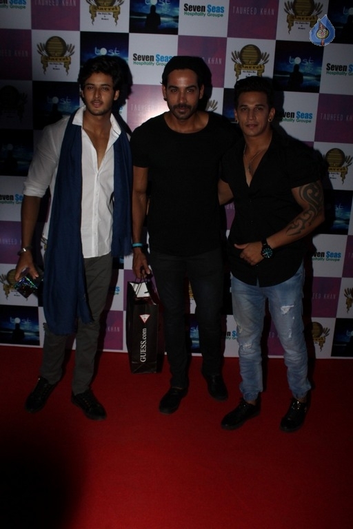 Producer Vikas Gupta Birthday Bash - 9 / 63 photos