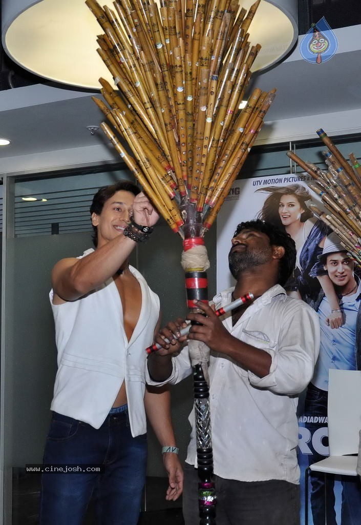 Heropanti Whistle Bajja Song Launch - 7 / 39 photos