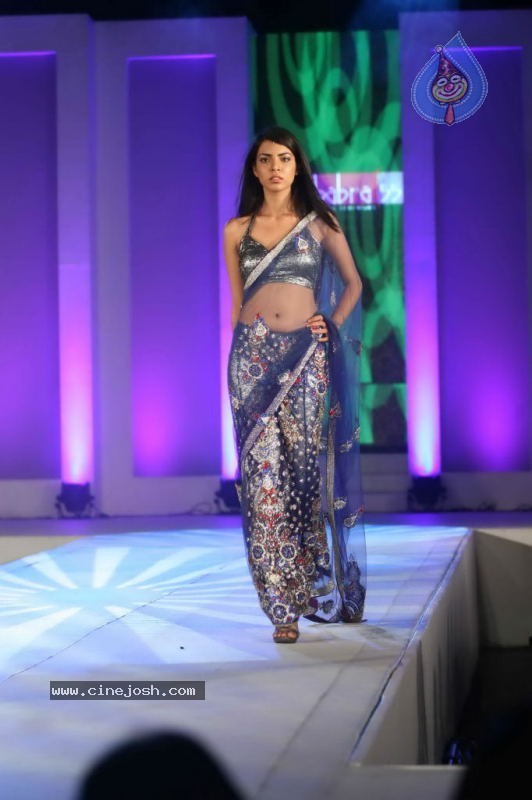 India Fashion Forum 2011 Fashion Show - 13 / 84 photos