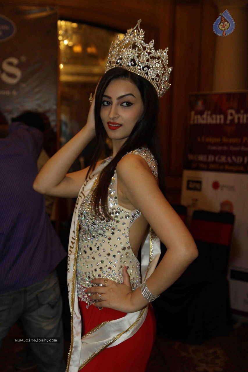 Indian Princess 2015 World Grand Finale PM - 2 / 45 photos