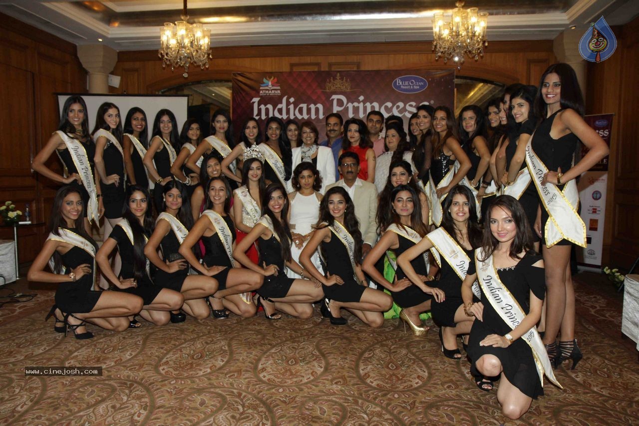 Indian Princess 2015 World Grand Finale PM - 18 / 45 photos