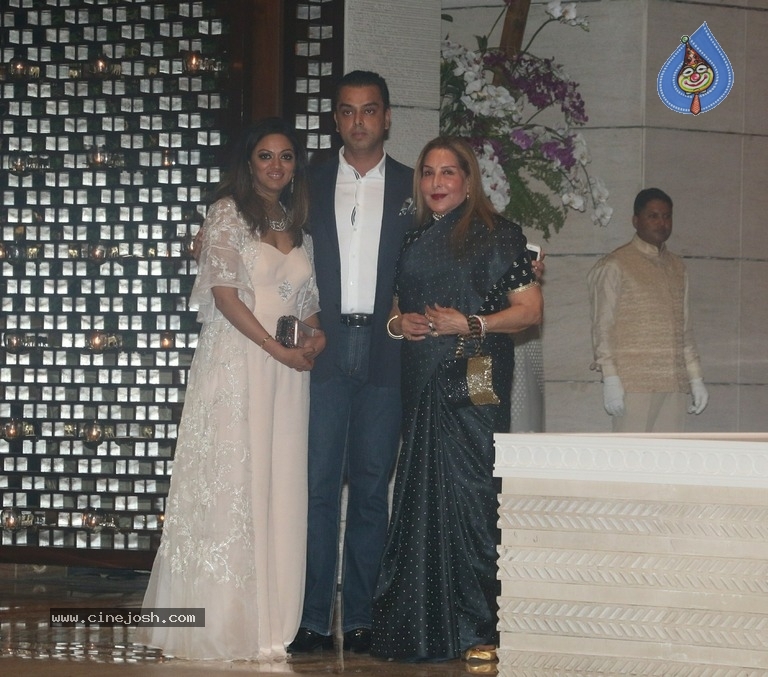 Isha Ambani Engagement Party Photos - 4 / 16 photos