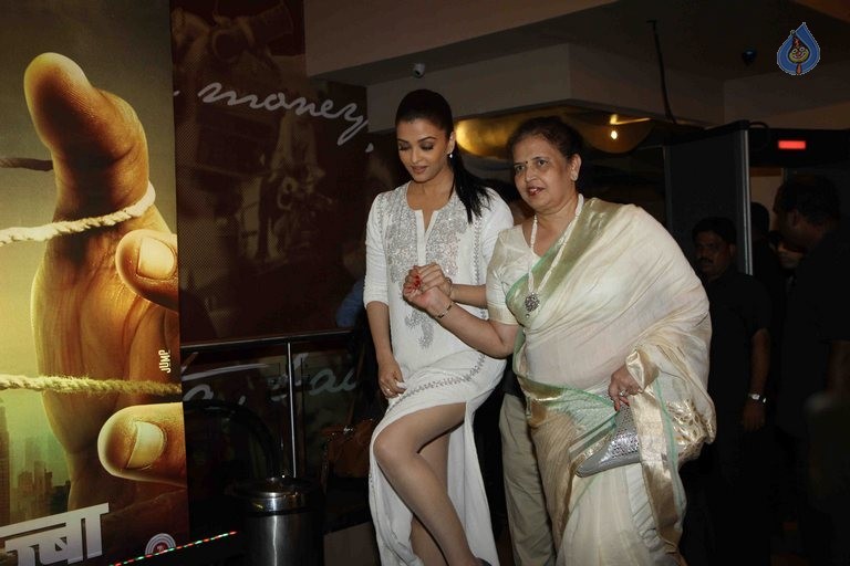 Jazbaa Special Screening Photos - 5 / 42 photos