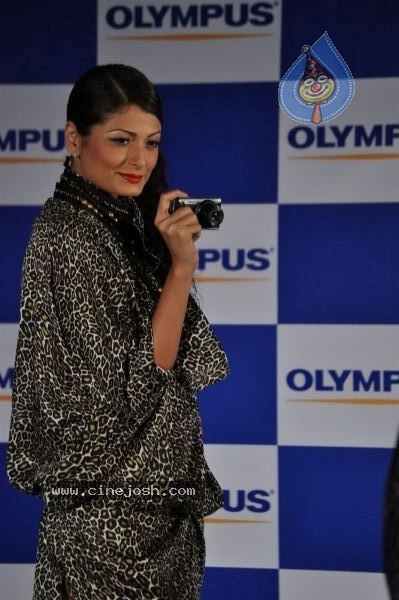 Kunal Kapoor Launches Olympus Pen - 3 / 34 photos