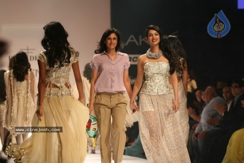 Lakme Fashion Week Day 1 All Shows - 18 / 75 photos