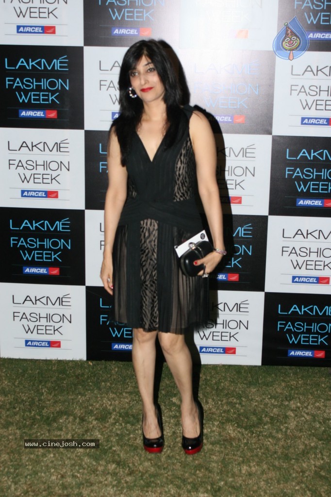 Lakme Fashion Week Day 5 Guests - 4 / 172 photos