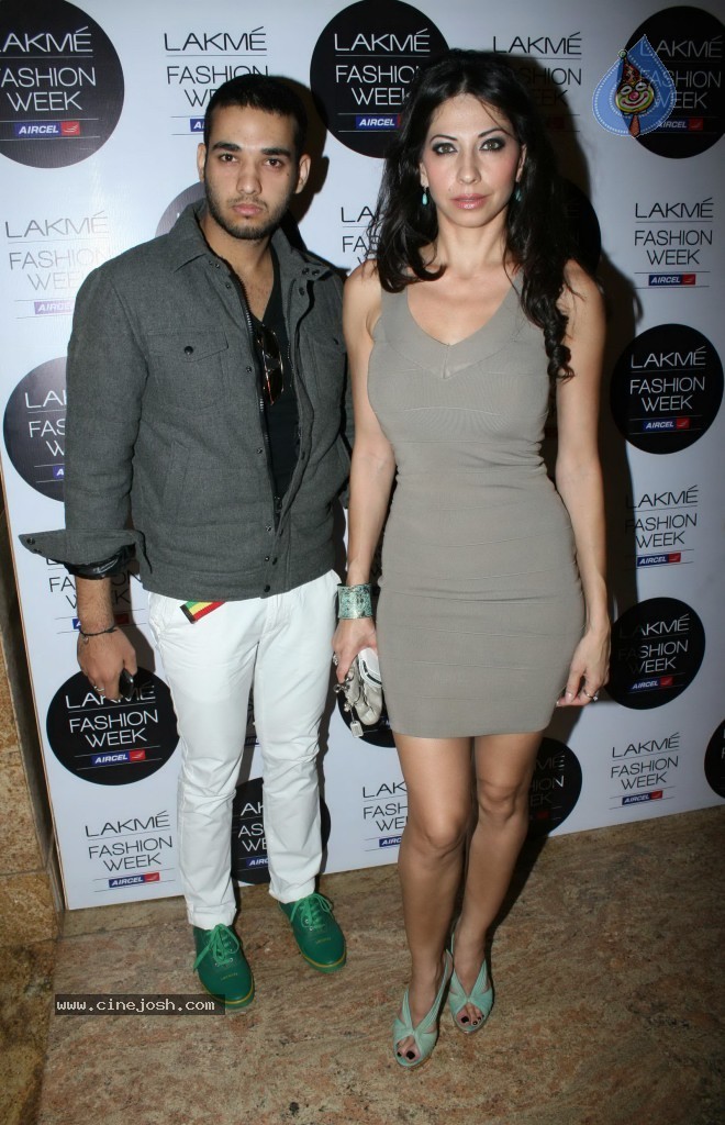 Lakme Fashion Week Day 5 Guests - 13 / 172 photos
