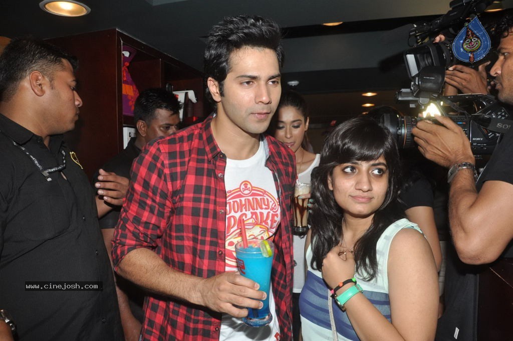 Main Tera Hero Team at Cafe Coffee Day - 17 / 42 photos