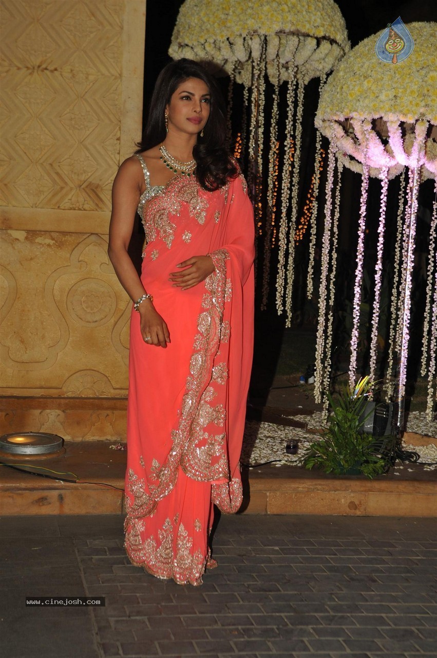 Manish Malhotra Niece Riddhi Malhotra Wedding Reception - 7 / 125 photos