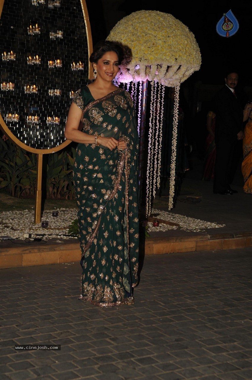 Manish Malhotra Niece Riddhi Malhotra Wedding Reception - 12 / 125 photos