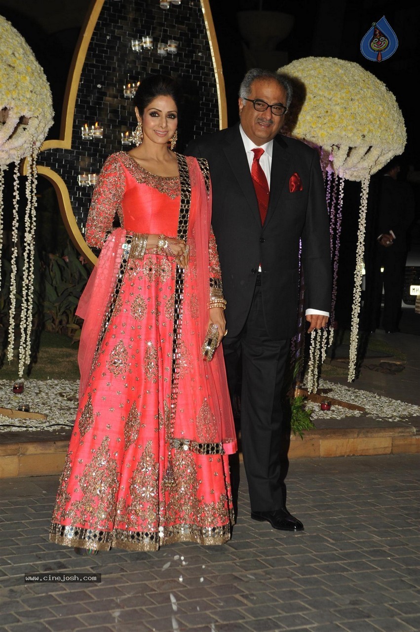 Manish Malhotra Niece Riddhi Malhotra Wedding Reception - 15 / 125 photos