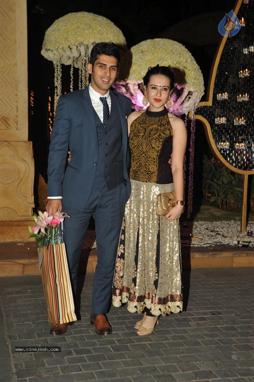 Manish Malhotra Niece Riddhi Malhotra Wedding Reception - 17 / 125 photos