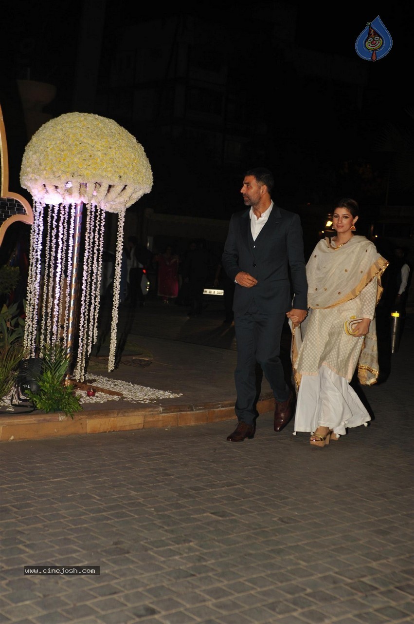 Manish Malhotra Niece Riddhi Malhotra Wedding Reception - 18 / 125 photos