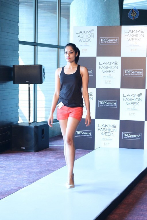 Model Audition Of LFW 2017  With Jury Pooja Hedge Photos - 19 / 34 photos