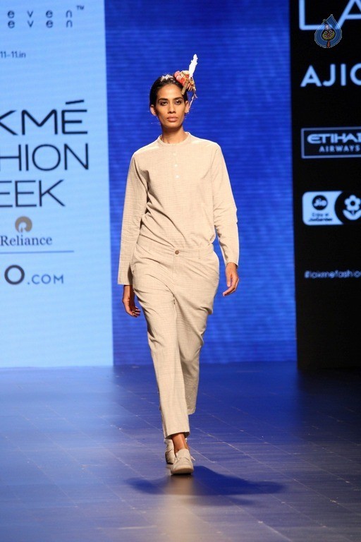 Models at Lakme Fashion Week Summer 2017 Show - 19 / 51 photos