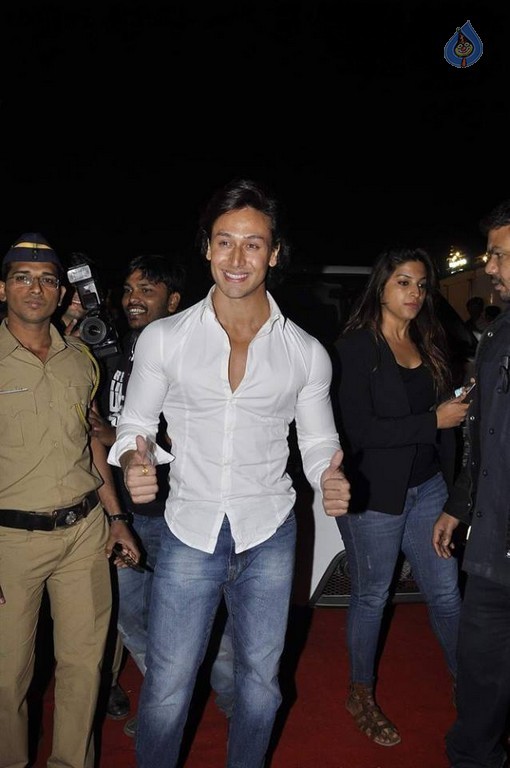 Mumbai Police Melawa Umang Red Carpet - 4 / 37 photos