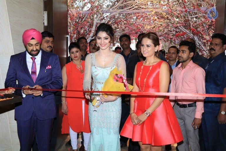 Premium Jewellery Exhibition Launch - 16 / 42 photos