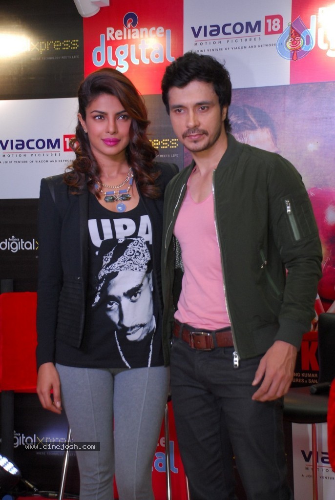 Priyanka Chopra at Reliance Digital Express  - 9 / 70 photos