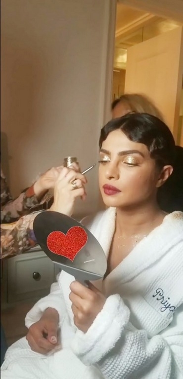 Priyanka Chopra At The MET Gala 2018 - 12 / 15 photos