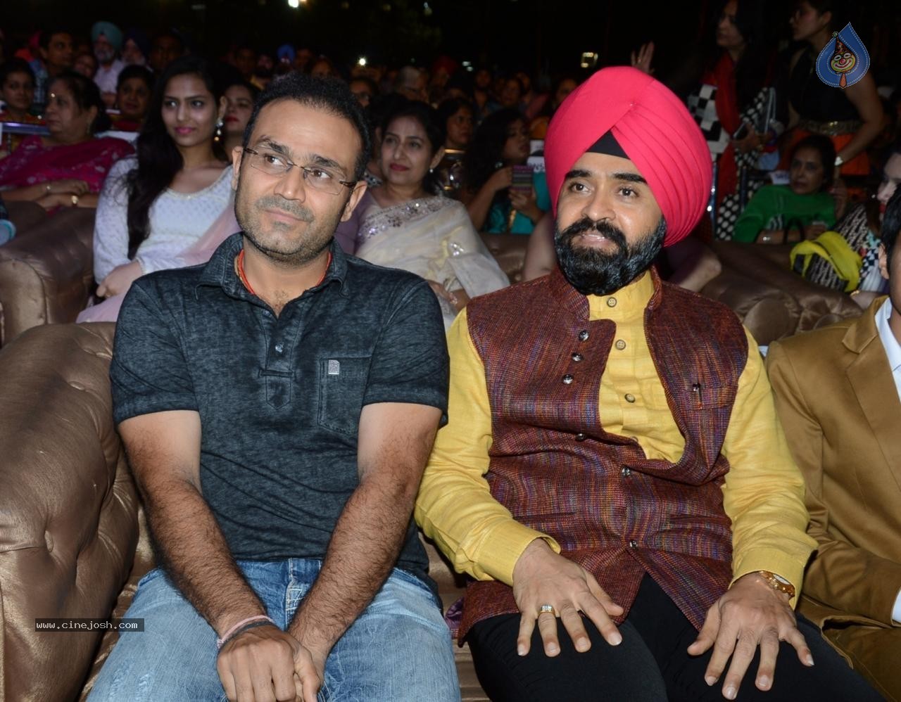 Punjabi Icon Awards at Baisakhi Di Raat 2015 - 7 / 22 photos
