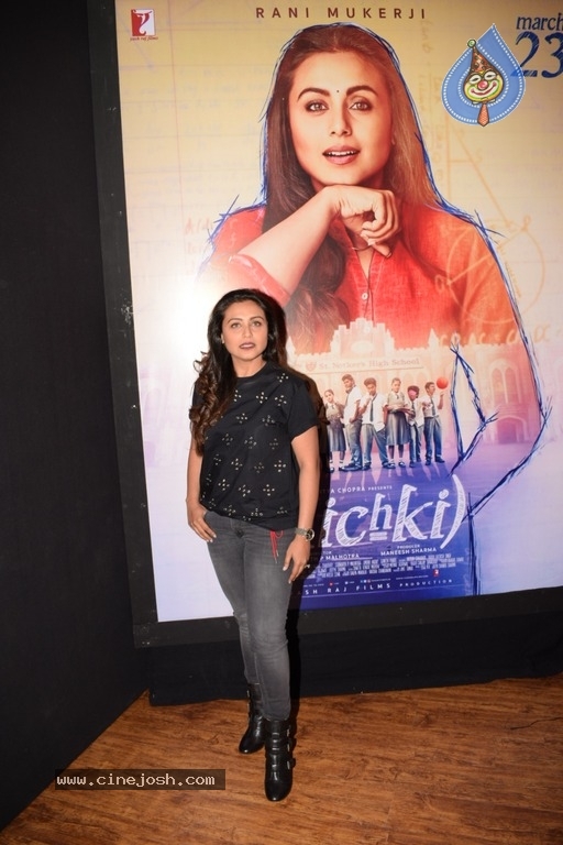 Rani Mukerji Introduces Brad Cohen At Hichki Promotional Event - 9 / 12 photos