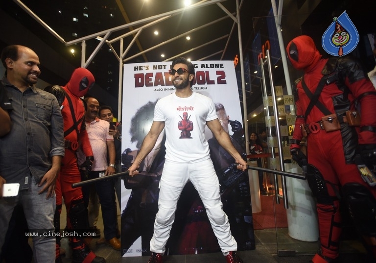 Ranveer Singh Host Special Screening Of Deadpool 2 - 15 / 17 photos