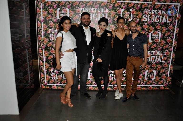 Riyaaz Amlani Fun Republic Social Launch - 5 / 21 photos