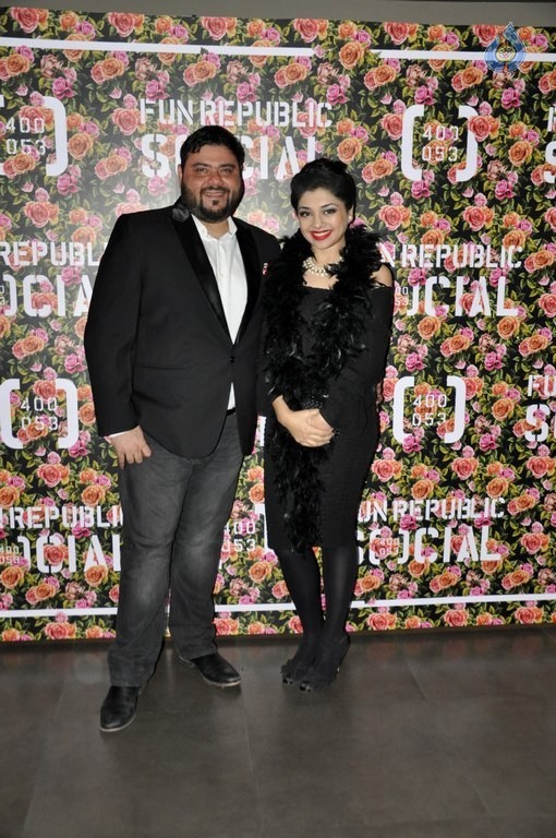 Riyaaz Amlani Fun Republic Social Launch - 13 / 21 photos