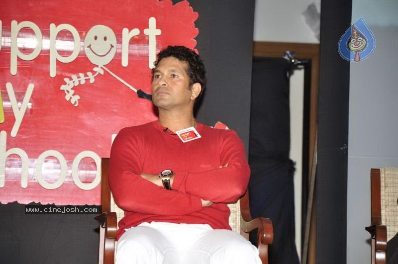 Sachin at NDTV Support My School Event - 10 / 30 photos
