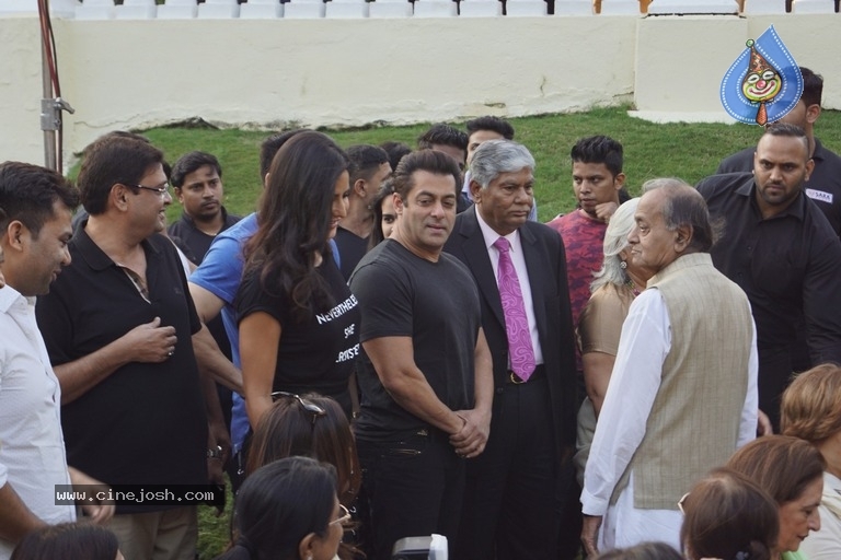 Salman Khan And Katrina Kaif At Bina Kak Book Launch - 15 / 20 photos