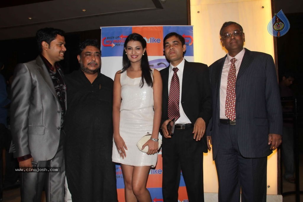 Sayali Bhagat Launches Cellulike Data Card - 5 / 79 photos