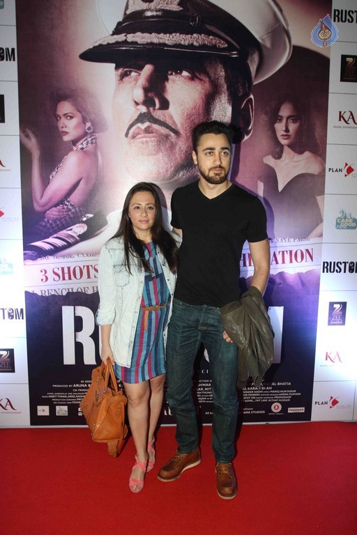 Screening of Film Rustom - 15 / 42 photos