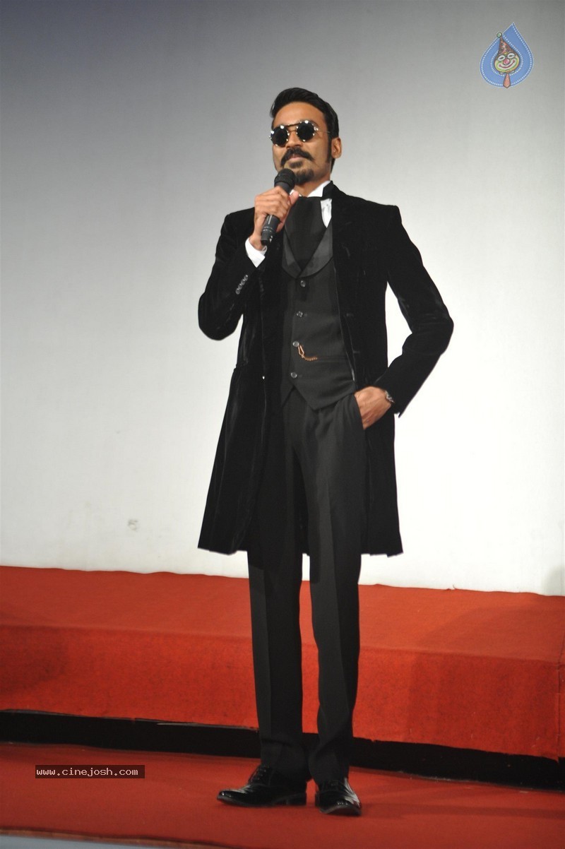 Shamitabh Trailer Launch - 13 / 29 photos