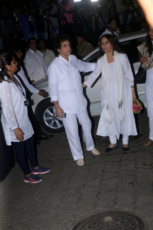 Shashi Kapoor Condolence Meeting Photos - 8 / 15 photos