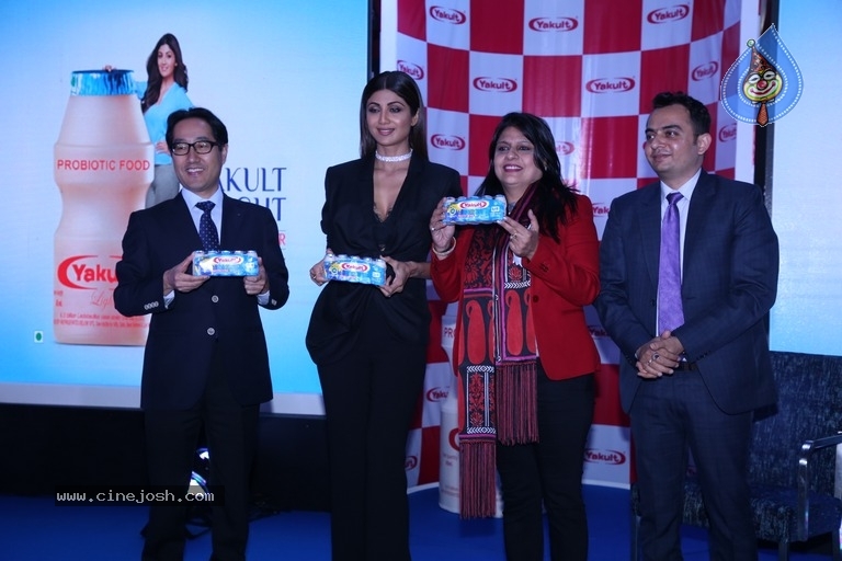 Shilpa Shetty Unveil New Yakult Light Photos - 8 / 9 photos