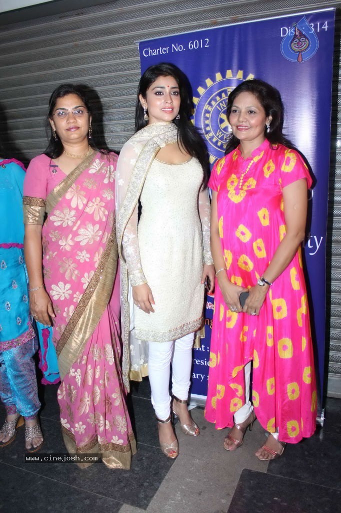 Shriya Launches Inner Wheel Club Store - 7 / 33 photos