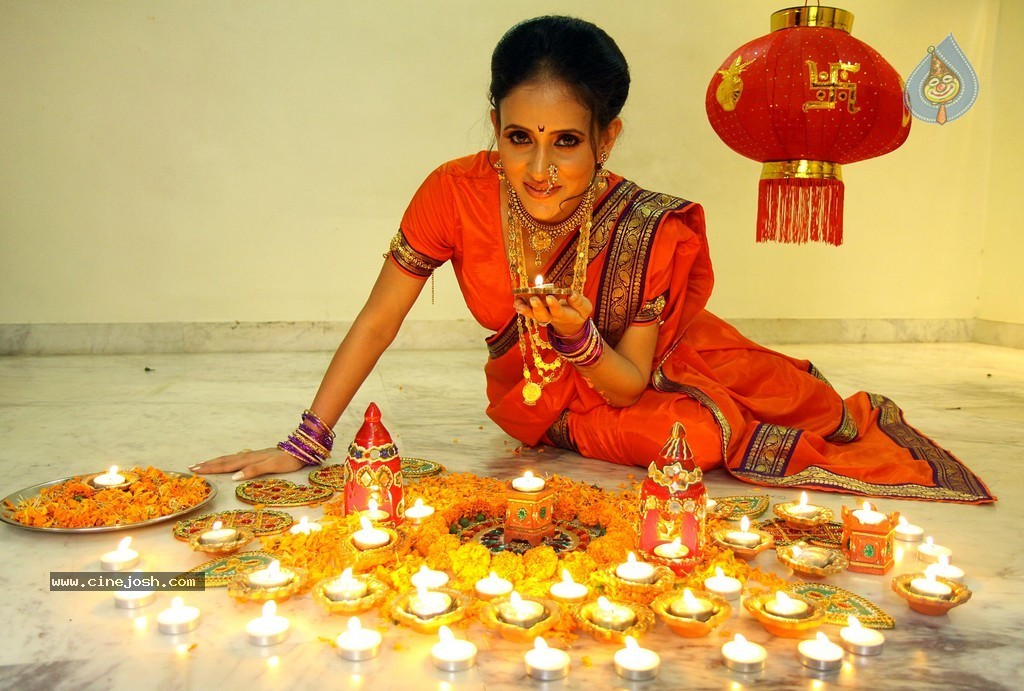 Shweta Khanduri Diwali Special Photo Shoot - 1 / 37 photos