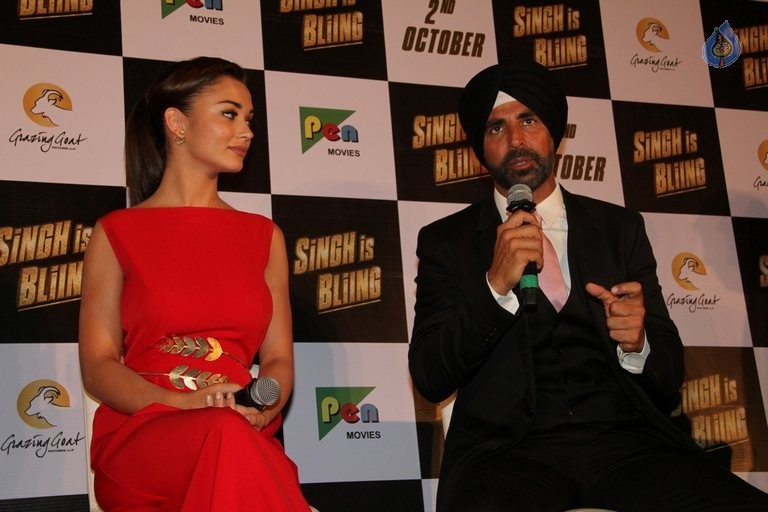Singh is Bling Trailer Launch - 21 / 42 photos